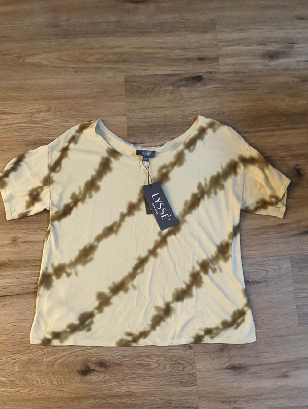 LYSSE Women's Short Sleeve Tie-Dye Top in Cream & Brown